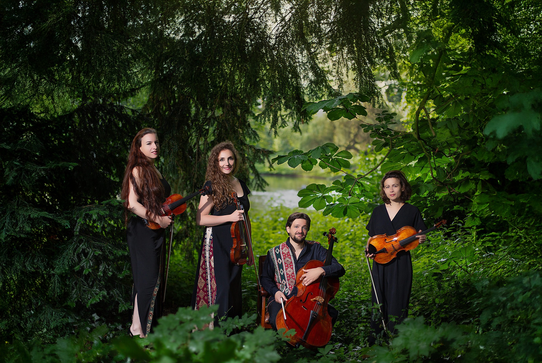 Dvorak, Dabic, Origins à Mars Mons