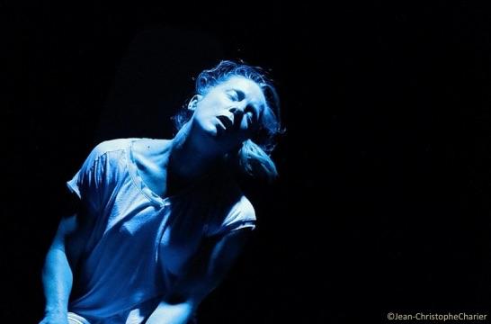 Quand la danse devient l'ultime arme de survie