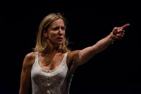 Quand la danse devient l'ultime arme de survie