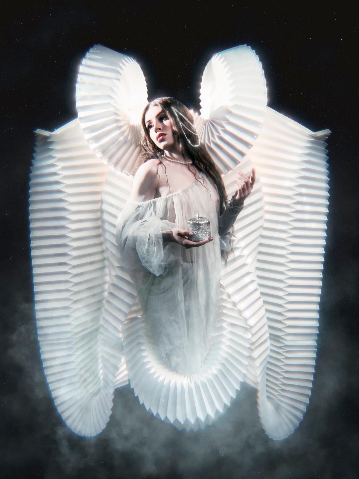 Emilie Derville - TNT - Le Tout Nouveau Testament