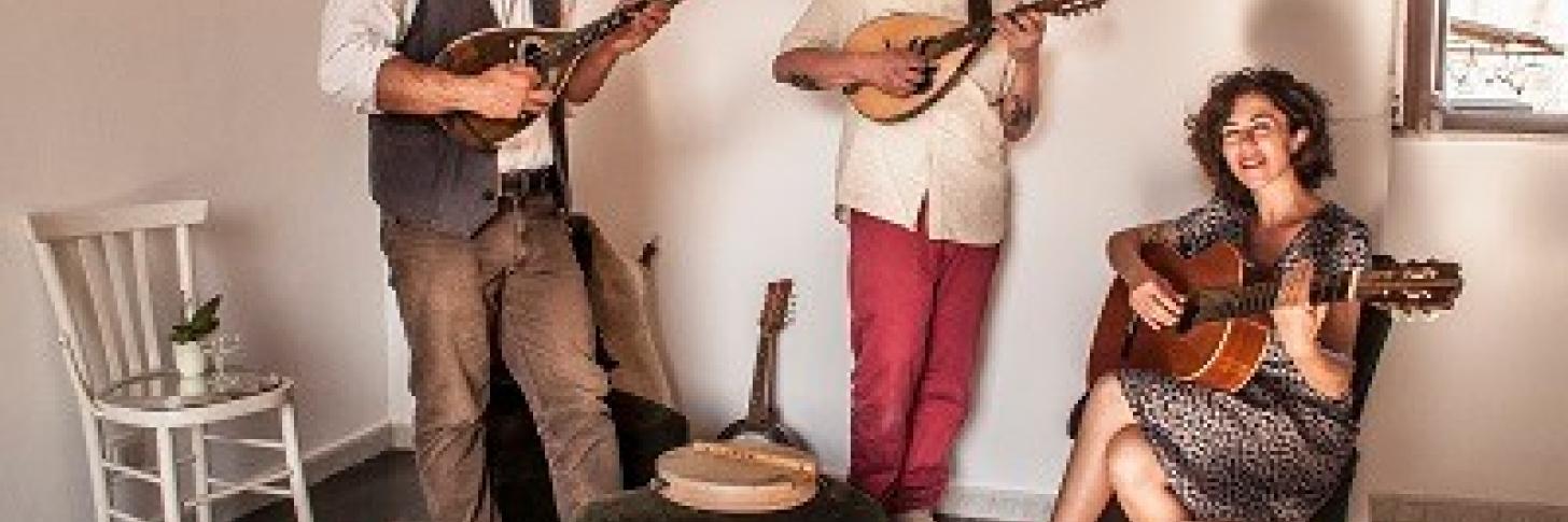 Bar Mundial 'Sicilia' avec 'Casentuli' (It) & 'Antonio & Friends' (It/B)
