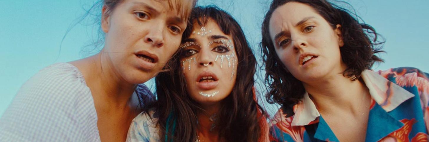 Une farce macabre et f&eacute;ministe contre les violences faites aux femmes. (L'&Eacute;cho)