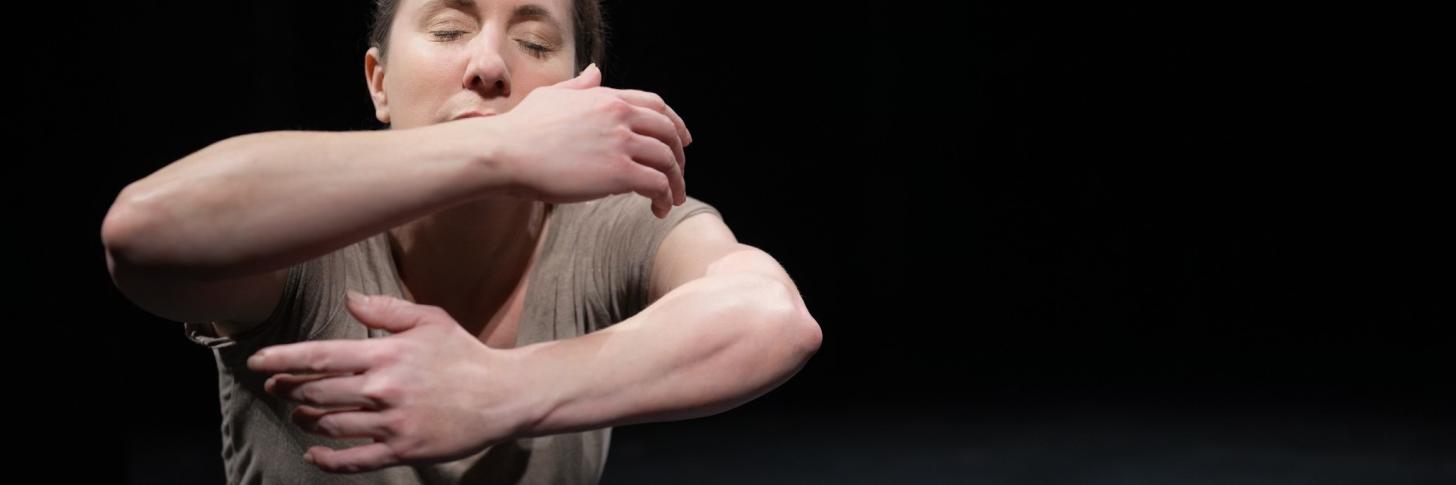 Les chatouilles ou la danse de la colère [théâtre, danse]