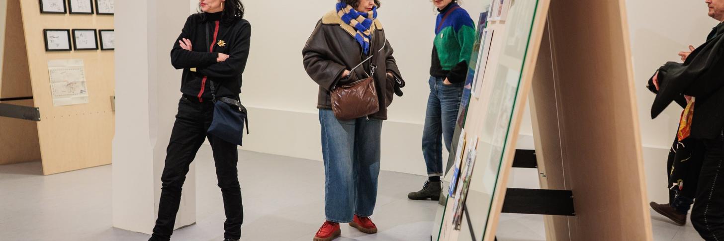 Visites guid&eacute;es gratuites &agrave; 11h et 14h30: "Collectionner l'image" et "Sara Conti, Corlandia"