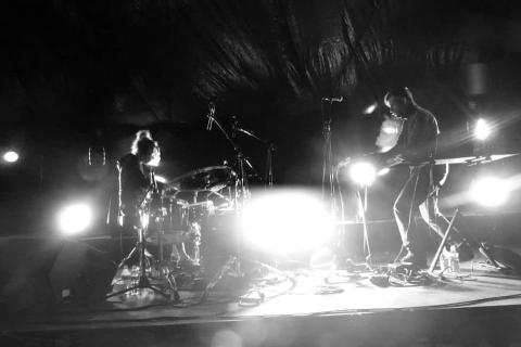 VYryl (electro clash live)