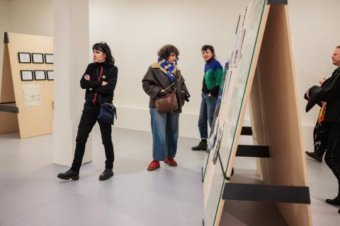 Visites guid&eacute;es gratuites &agrave; 11h et 14h30: "Collectionner l'image" et "Sara Conti, Corlandia"